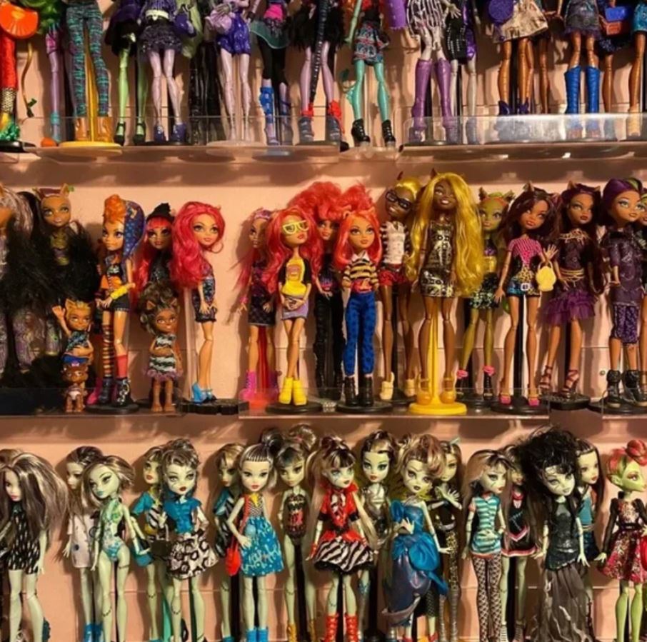 Huge Monster High & Ever After High Doll Lot – 50+ Dolls